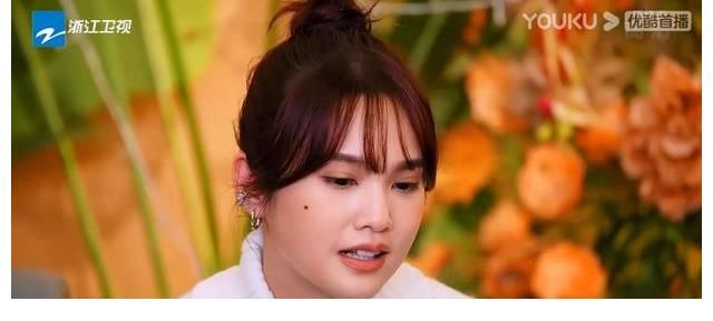 《闪光的乐队》杨坤口碑炸裂,杨丞琳婚纱表演,破防无数观众
