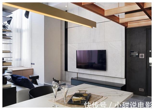 衣帽间|84㎡阳光loft,玫瑰金弧形旋梯、水平线性的灯光酒柜墙,超炫酷!