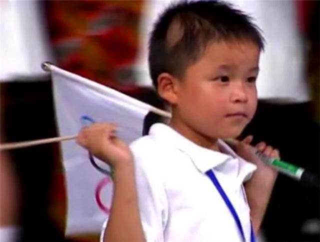 清华|11年前汶川地震的9岁英雄，当全国人面发誓考清华，现状如何？