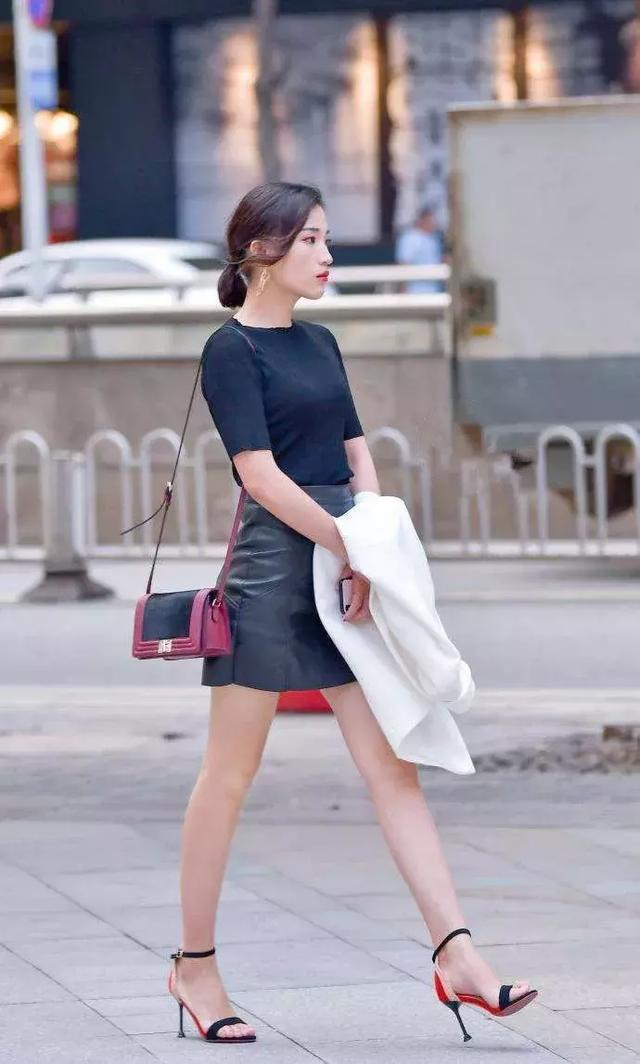 潮流|身材高挑的美女,潮流时尚的穿搭,尽显优雅的女神范儿