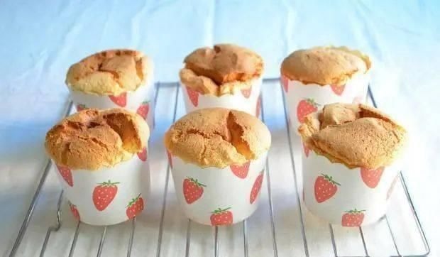 一次性纸杯只用来喝水就太浪费了,居然还有这个妙用，学到就是赚到······