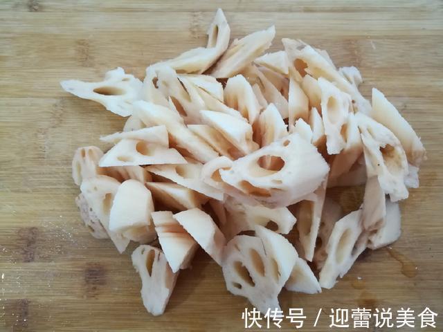 炖猪脚时，只需加入3粒“它”，Q弹软嫩，难怪好吃到飞起！