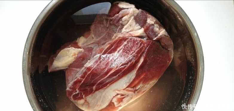 卤牛肉“最忌讳”这两种调料,加了等同于毁牛肉,很多人都不懂