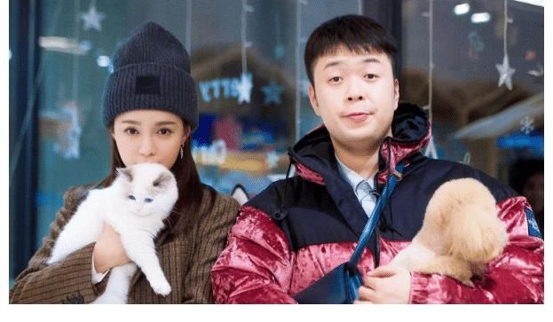 孤芳不自赏|从《奔跑吧》c位再到综艺陪衬，“花瓶”杨颖究竟应该何去何从？