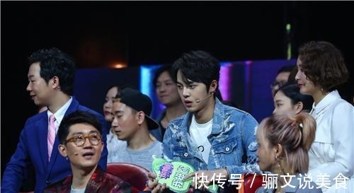 综艺节目中铁打的边角料们,除了插科打诨,他们还要负责做这些事