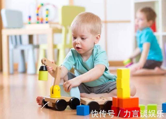 大长腿|从孩子睡觉姿势,能看出其性格第三种可能是在暗示他缺安全感了