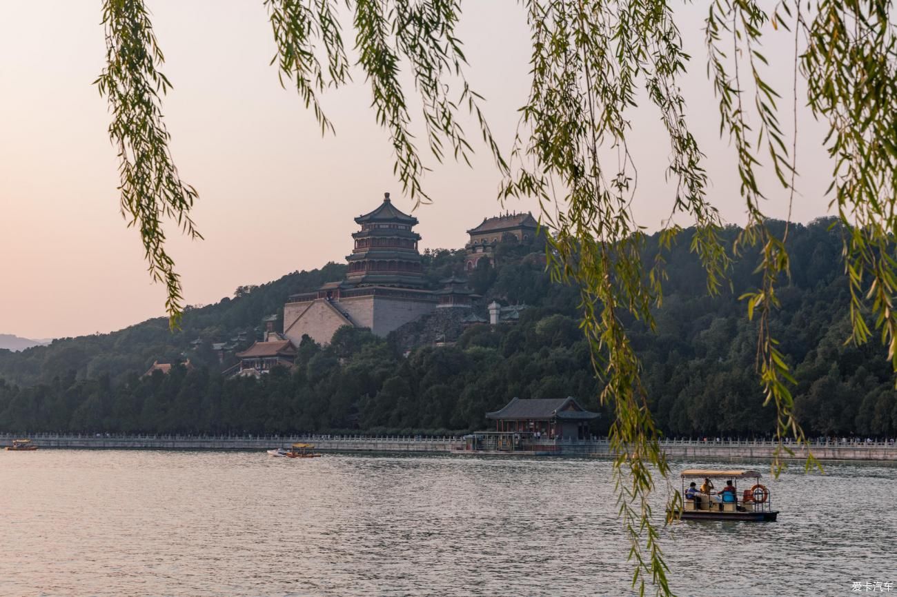 中薪|品味京城探索皇室与市井