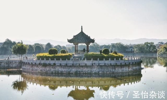 舌尖上的中国|北方人养老就去这座县城，年均温20°C，美食众多，生活安逸