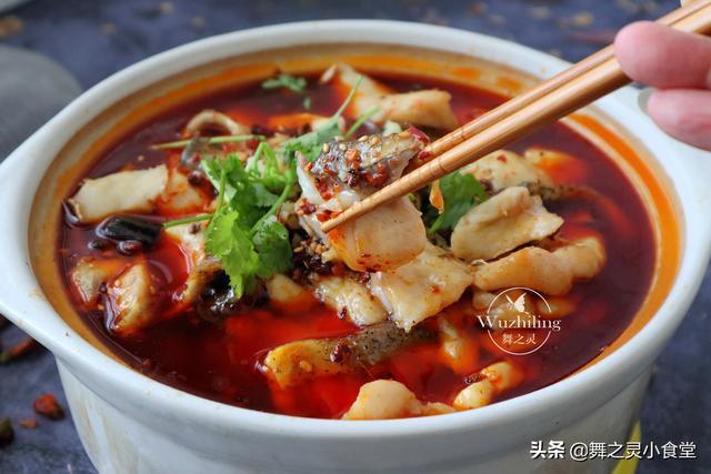 在家做水煮鱼，掌握这2个要点，肉嫩不易碎，比饭店好吃多了