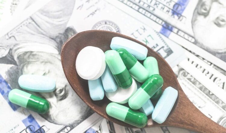 新药|“天价”抗癌药，击垮了多少人？为啥不能降价？真相或难以接受