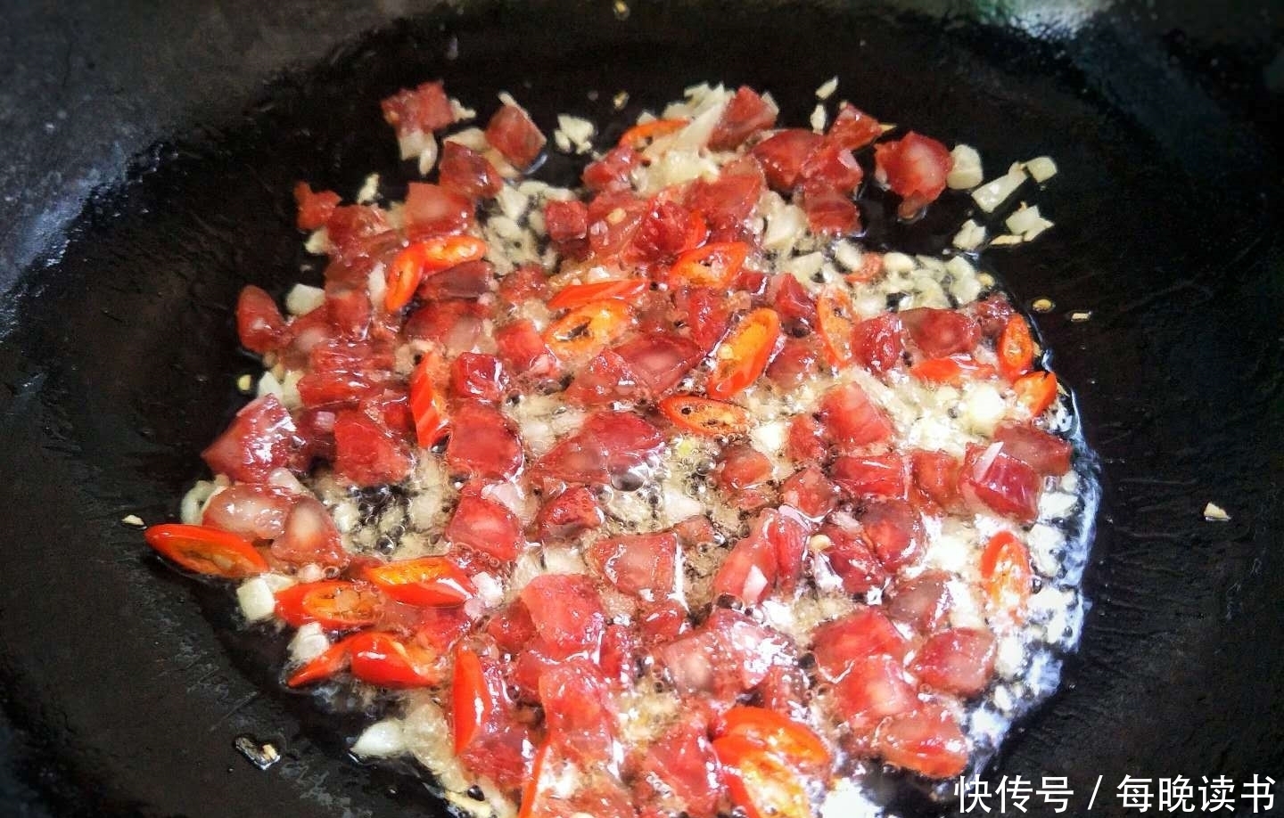 这菜是南方人的最爱,遇见就买,钙是鸡蛋的5倍,4月再不吃就老了