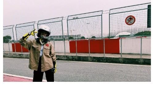 出道12年，闞清子把“榴蓮”送給自己，“躺平”理論走進(jìn)現(xiàn)實(shí)