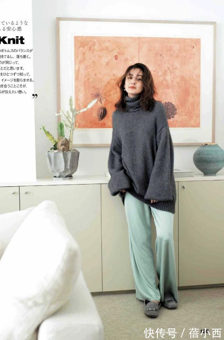 气质|为何日本女人穿“毛衣”都有年轻感?这些造型可以照搬,优雅时髦
