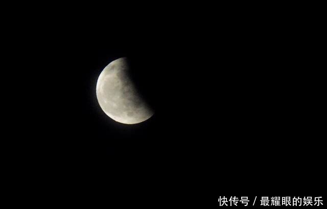 新华社记者 新华全媒+|“超级红月亮”