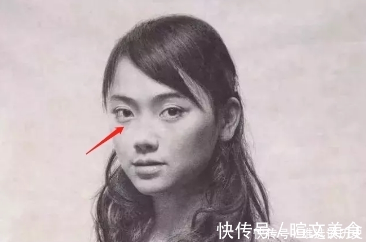 罗敏!冷军版《蒙娜丽莎》,放大60倍,眼皮底下的小颗粒都看得分明