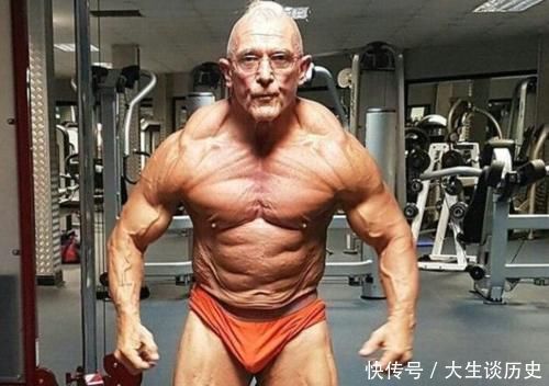 健美|83岁老头引起网友关注,参加健美比赛肌肉超级大,原来健美不仅限于青壮年