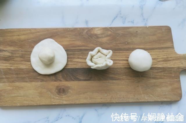 我家酥饼5年来从不用买,外酥里糯,放3天也不硬,比买的香