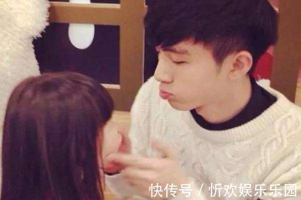 老大|宝妈把妹妹交给哥哥照顾,妈妈感动到哭,网友这是别人家的孩子