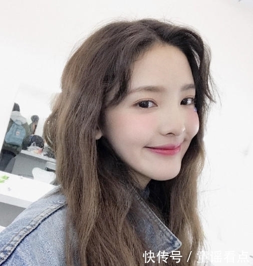 公主切都要烂大街了!章若楠的“港味卷”元气满满,洗完脸就出门