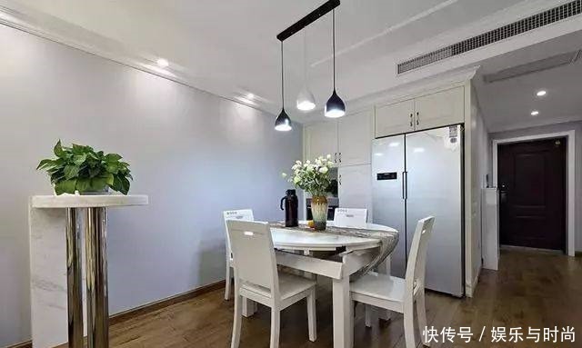 乔迁新|乔迁新家忍不住晒晒,尤其喜欢餐厅,大冰箱这样放太省地,还美观!