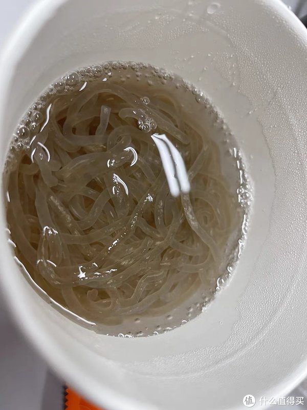 搅拌均匀|没有什么烦恼是一碗酸辣粉解决不了的！