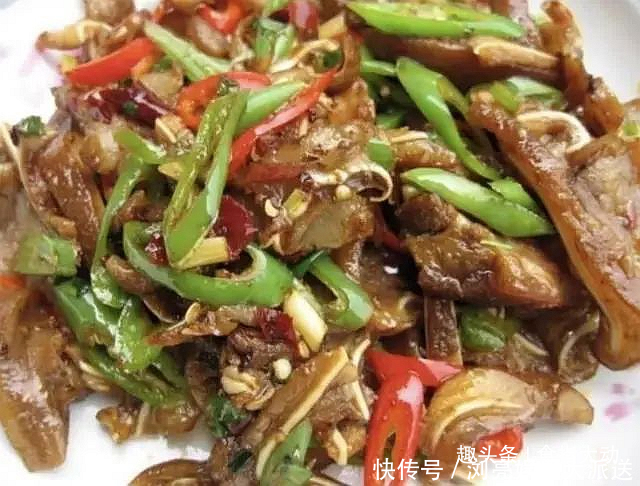  排骨|营养丰富、喷香解馋的下饭菜，经典又简单，家人百吃不厌！