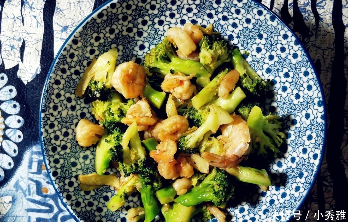 西兰花和它是天生一对, 这样做营养翻倍更好吃, 儿子每次都不够吃!