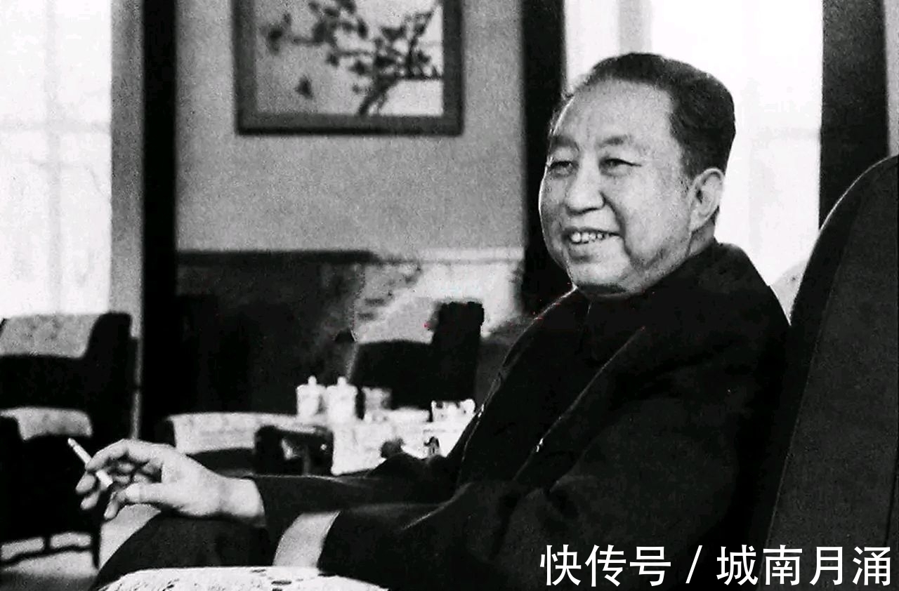 华主席&罕见华国锋主席的书法，写得一手要好的颜体字，还为毛主席题过字