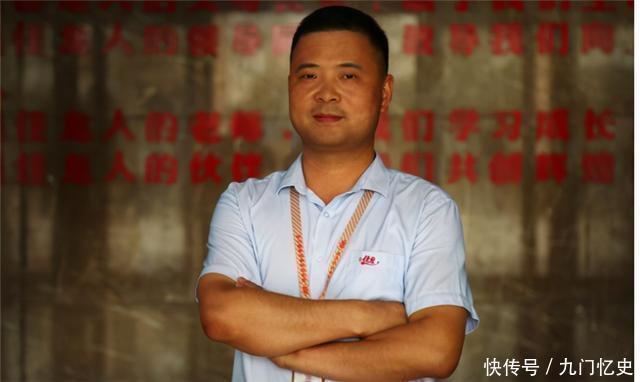 只为|小伙不抽烟不喝酒,只为吃辣条,一年12000根连吃16年