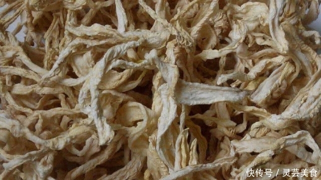 回家|在菜市场看到“此菜”,无论多贵都买回家,不常见,还超好吃!