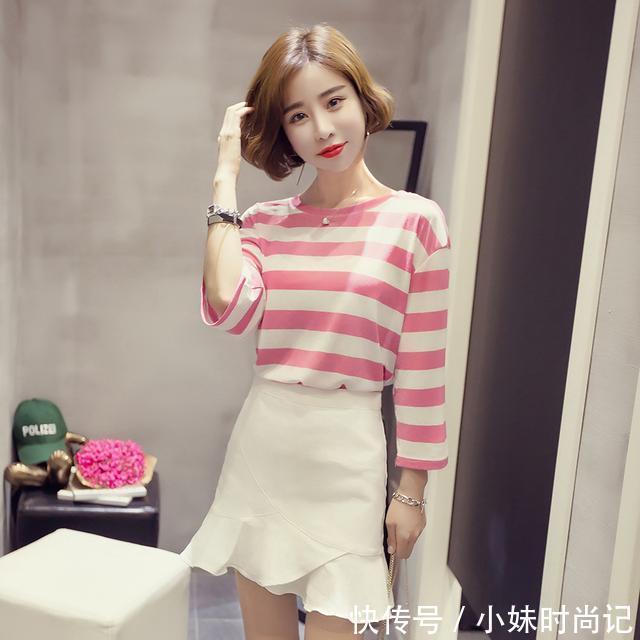 针织面料|美丽是穿出来的,有这么一款百搭T恤,你想不美都难