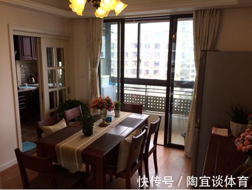 墙壁式|媳妇装新房,卫生间砌“半墙”,阳台成“绿森林”,被邻居赞爆了