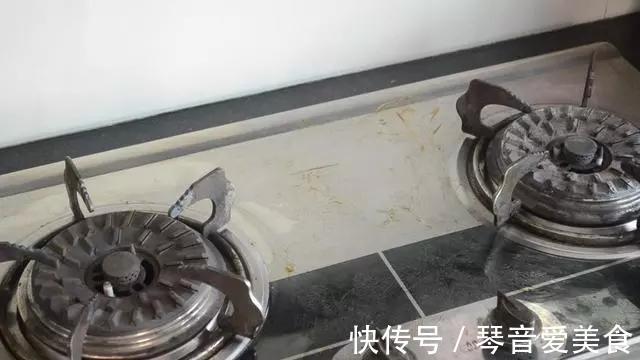 厨房|用完的牙膏管别扔掉，放在厨房一年能省不少钱，邻居见了纷纷学