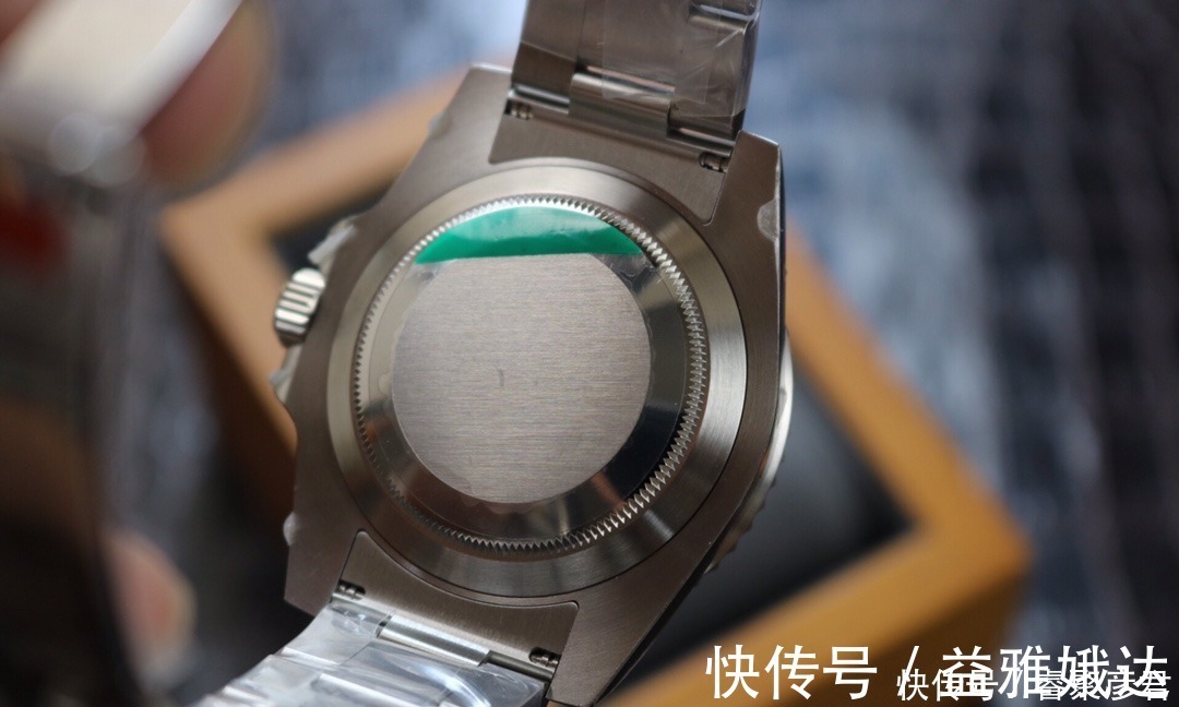 表友|劳力士的绿水鬼腕表为什么招人喜欢？看完三大优势，原来是这样