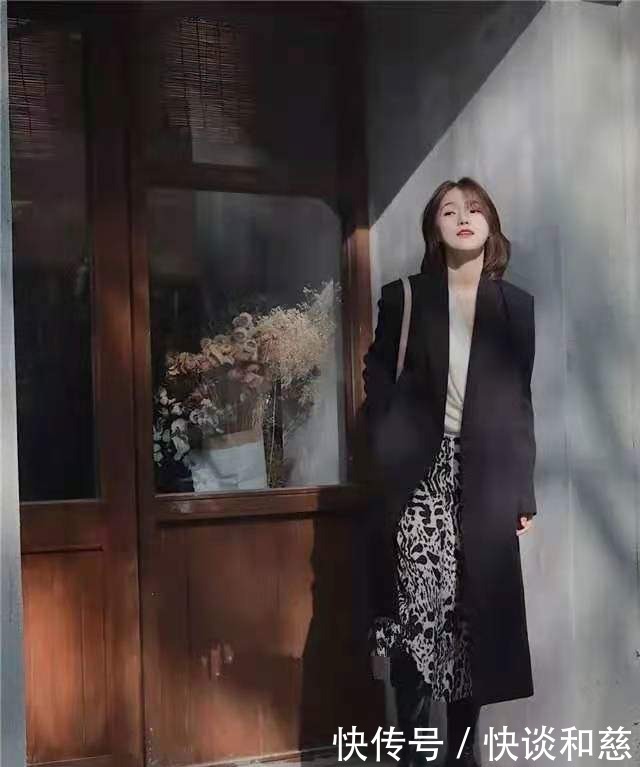 大衣＋裙子，羽绒服＋阔腿裤，2021的时髦CP