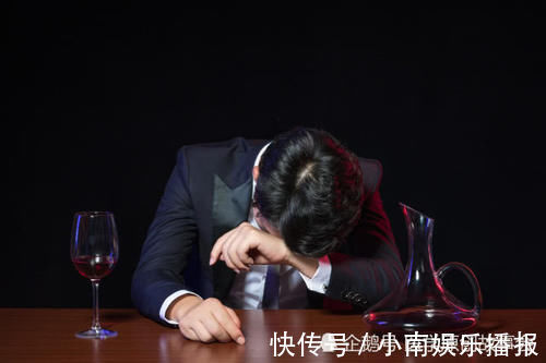 寿命|寿命长的男人,晚上常有七个共性,若你七个都有,恭喜很健康