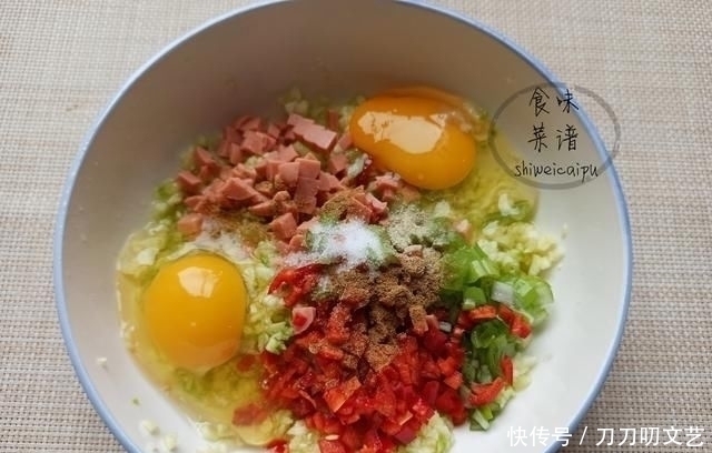 它是天然补钙蔬菜,9毛钱一斤,教你做成早餐饼,孩子常吃免疫高