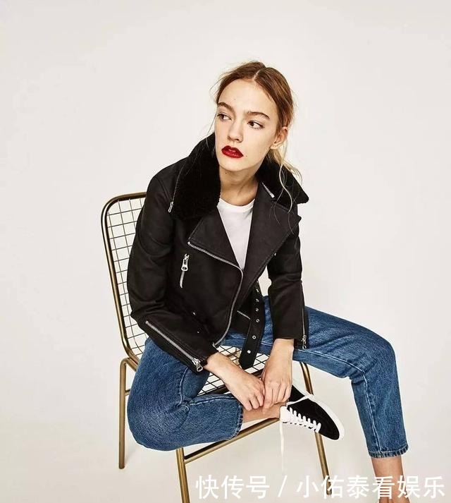 个子矮就别穿大衣了,今年流行的“羊羔绒”外套,时髦保暖又显高