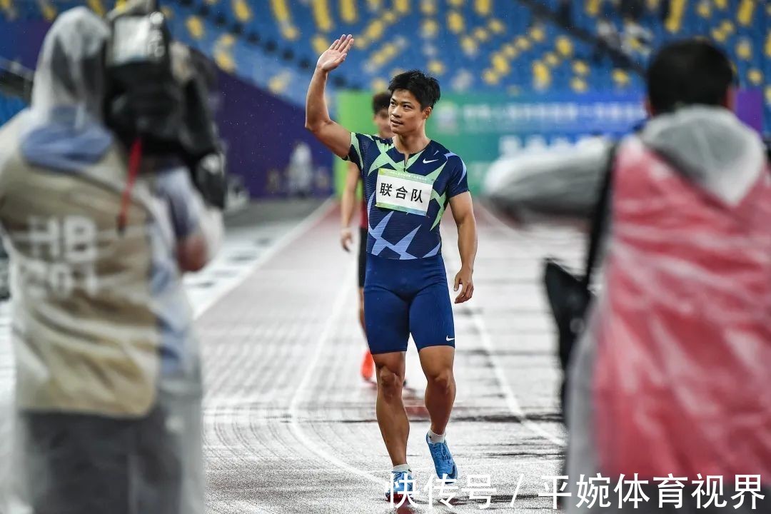 林艳芳|苏炳添装修新房!爱妻现身,戴口罩仍无法掩盖姣好容颜,气质过人