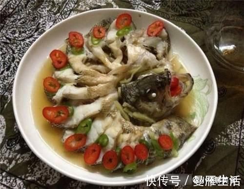 盘子|此菜松软嫩滑，味美芳香，上锅蒸熟就可以吃，用来宴客，不丢面