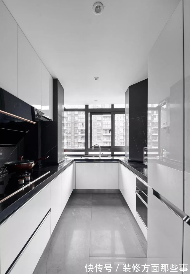 瓷砖|95平现代风三居室,这个小户型的收纳真是棒