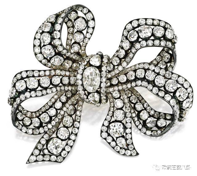 都是英国王室后裔,为啥他家珠宝就这么惨