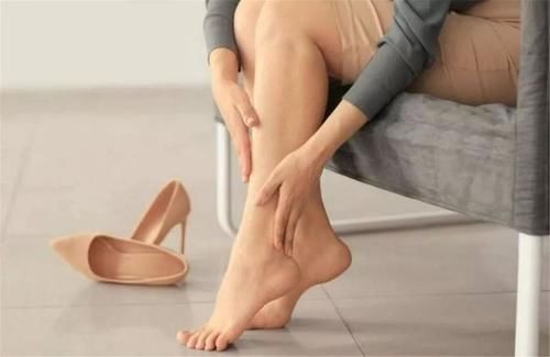 碳酸钙|钙片什么时候吃效果最好？可能很多人吃错了