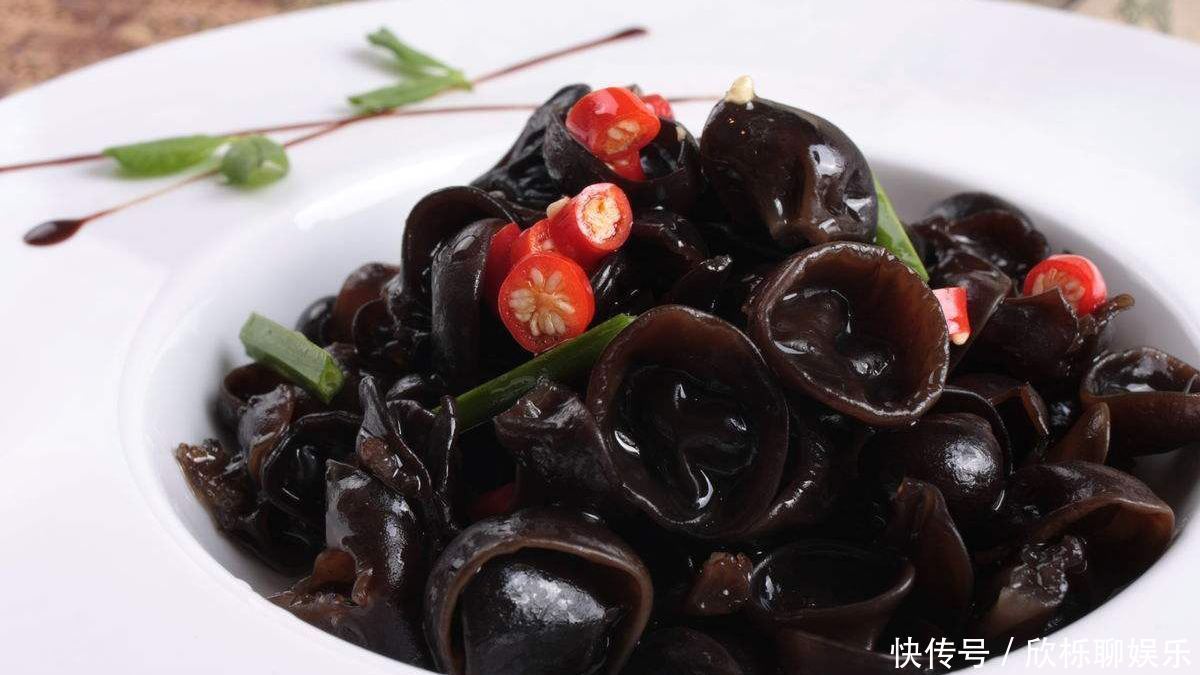 木耳多糖|黑木耳養(yǎng)生價值極高,但吃的時候要注意這5點,做錯了等于在吃毒