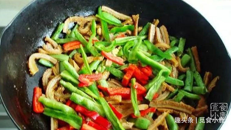 夏天适合吃应季蔬菜,下饭又营养,两碗米饭不够吃