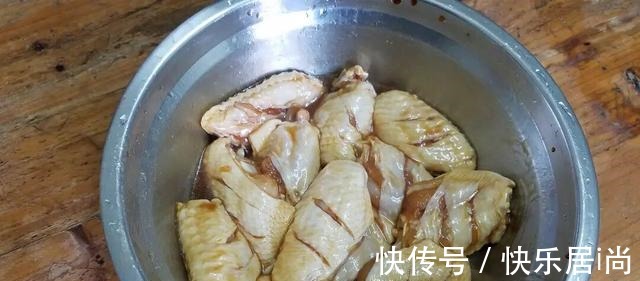 下饭|鸡翅这样做,下酒又下饭,汤汁还可以拌饭!