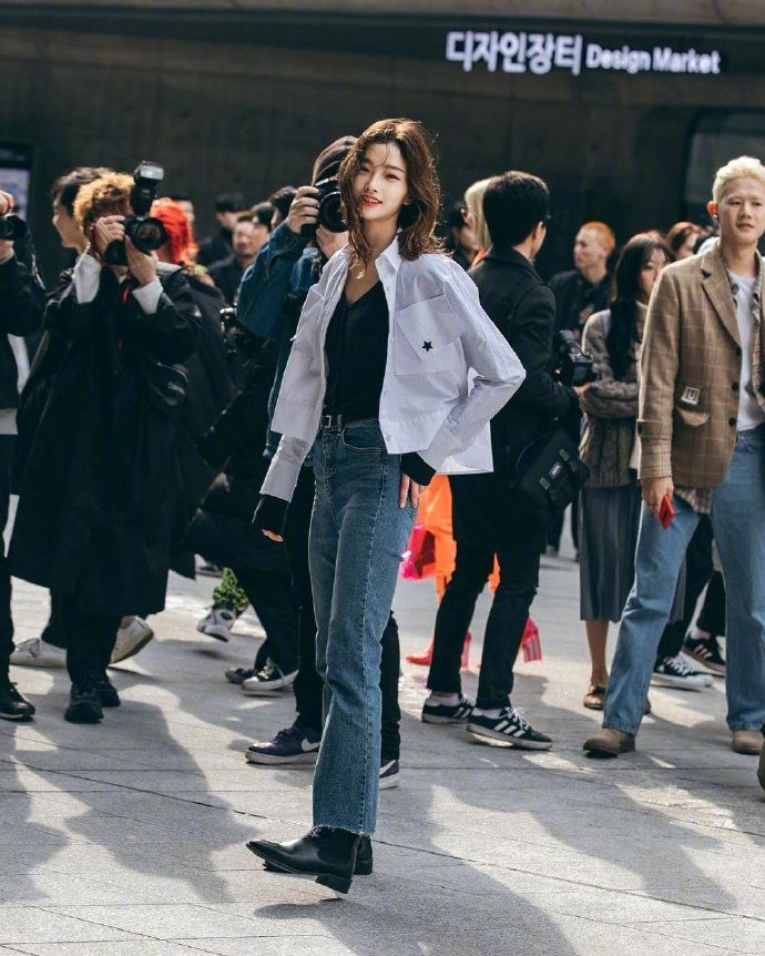 复古蓝|想“偷师”韩国女生的穿搭吗？别不好意思承认，因为它值得你学习