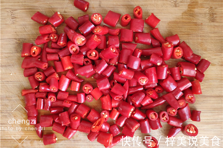 秘制辣椒酱,详细做法和配方分享,无添加剂又香又辣,能吃大半年