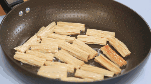 泡腐竹时,可别放到水里就泡