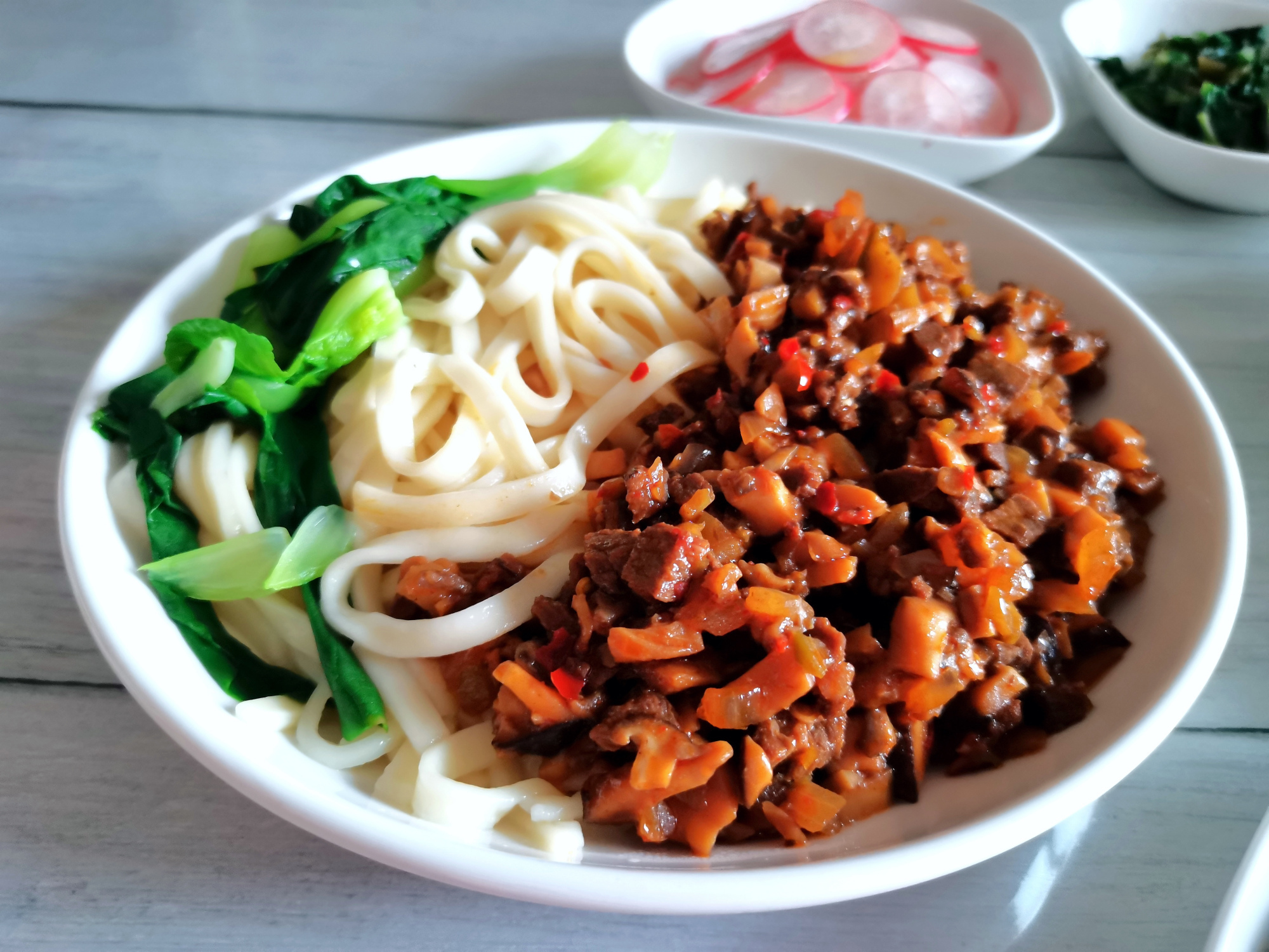 做法|面条这做法太好吃了，一人一大盘，味道香浓一周吃七次都不腻